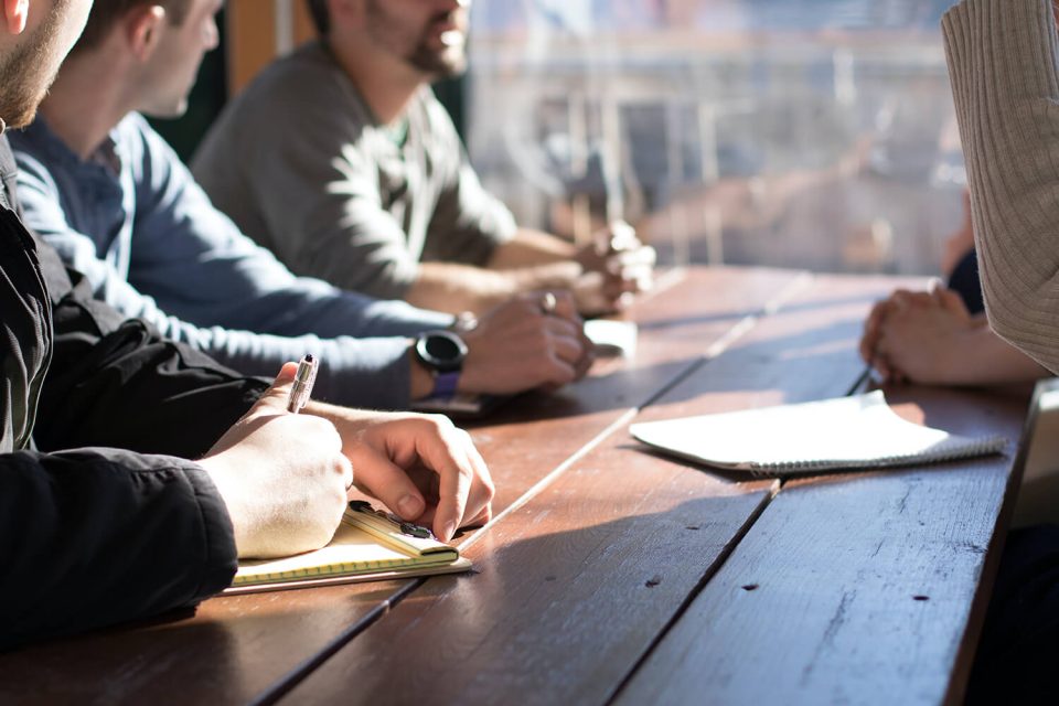 Wij luisteren naar u - Over Consulting-Hands